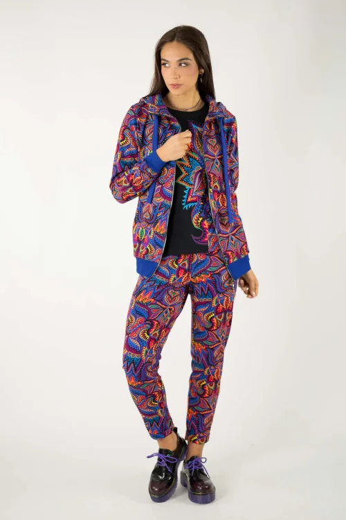 bluza-z-kapturem-i-ściągacze-chabrowe-i-spodnie-z-mankietami-kolekcja--MEXICO-violet-marka-VIPPI-design.jpg