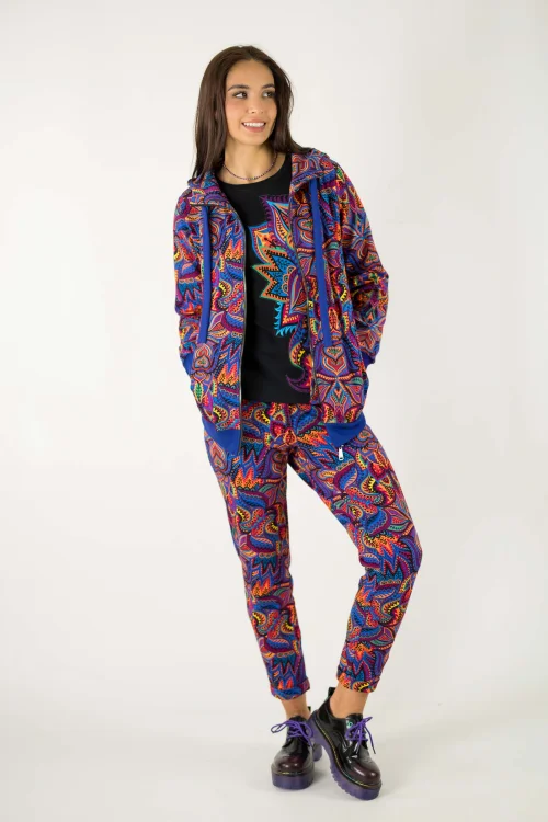 bluza-z-kapturem-i-ściągacze-chabrowe-i-spodnie-z-mankietami-kolekcja--MEXICO-violet-marka-VIPPI-design-2.jpg