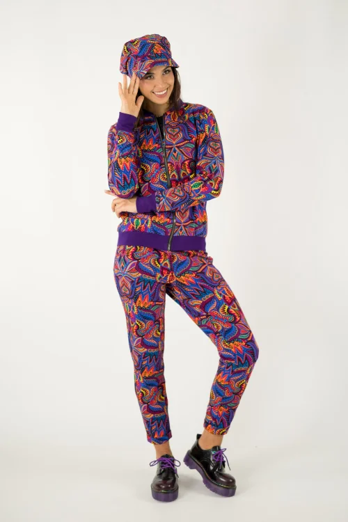 bluza-bomberka-ściągacze-fioletowe-i-spodnie-z-mankietami--i-czapka-z-daszkiem-kolekcja--MEXICO-violet-marka-VIPPI-design.jpg