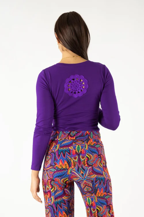 bluzka-fioletowa-z-rozeta-na-tyle--kolekcja--MEXICO-violet-marka-VIPPI-design.jpg