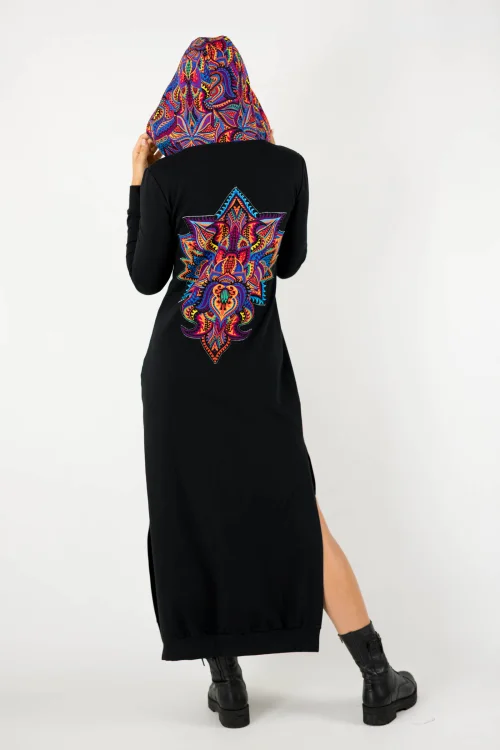 sukienka dluga z kapturem i rozporkami czarna kolekcja MEXICO violet marka VIPPI design (8).jpg