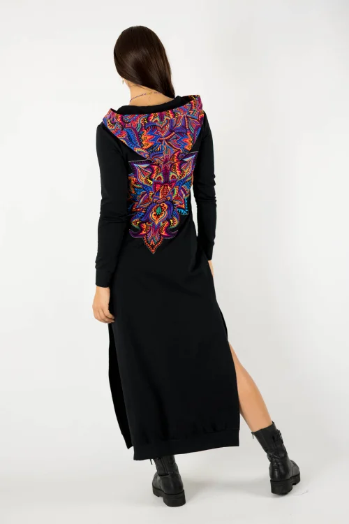 sukienka dluga z kapturem i rozporkami czarna kolekcja MEXICO violet marka VIPPI design (9).jpg