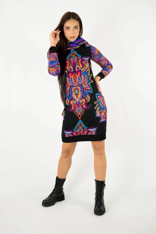 sukienka mini sportowa z kapturem i szydełkową koronką na kapturze kolekcja MEXICO violet marka VIPPI design (11).jpg