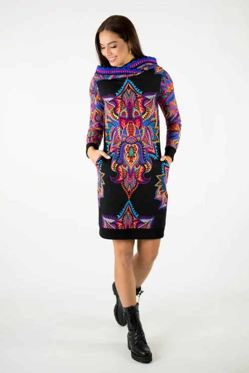 sukienka mini sportowa z kapturem i szydełkową koronką na kapturze kolekcja MEXICO violet marka VIPPI design (9).jpg