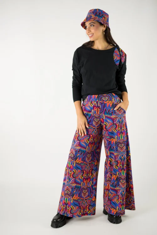 bluzka czarna z aplikacjami spodnie dzwony i kapelusz kolekcja MEXICO violet marka VIPPI design (1).jpg