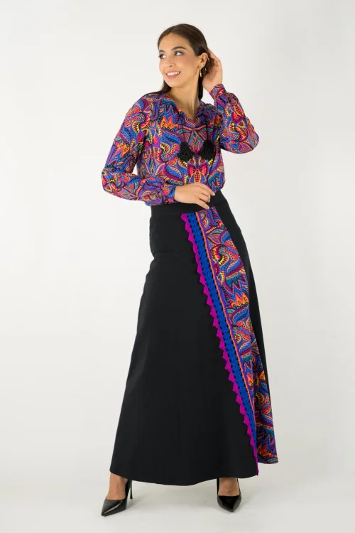 bluzka luźna z chwostami spódnica czarna długa z kolorową wstawką i szydełkową koronką kolekcja MEXICO violet marka VIPPI design (1).jpg