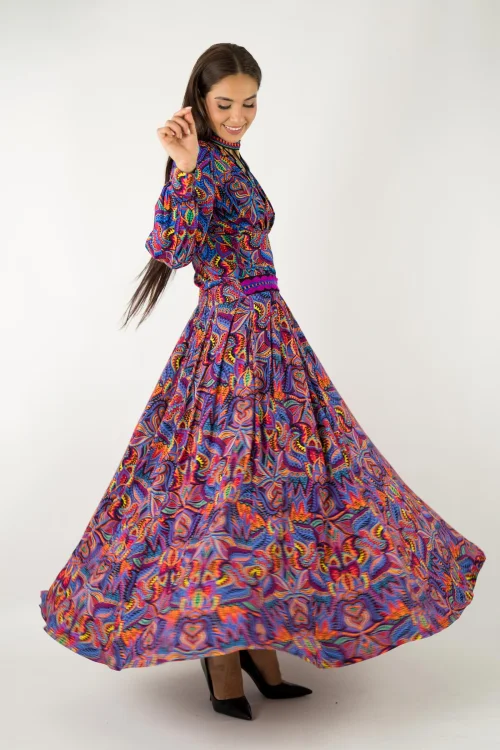 bluzka wiskozowa z marszczeniem pod biustem i spodnica długa rozkloszowana kolekcja MEXICO violet marka VIPPI design (11).jpg