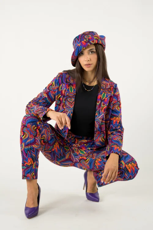 marynarka luźna i spodnie w kant wąskie i kapelusz kolekcja MEXICO violet marka VIPPI design (14).jpg