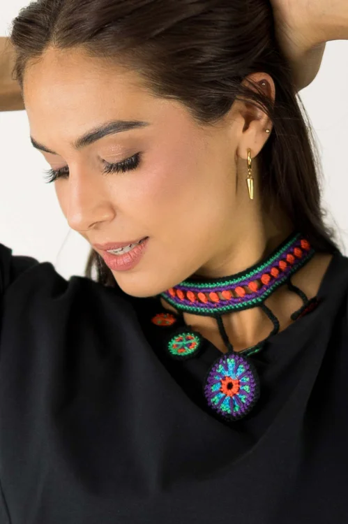 naszyjnik-choker-szydełkowy-kolekcja-MEXICO-violet-marka-VIPPI-design.jpg