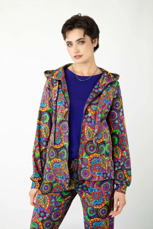 bluza-z-kontrą--kolekcja-BLISS-marka-Vippi-design-3.jpg