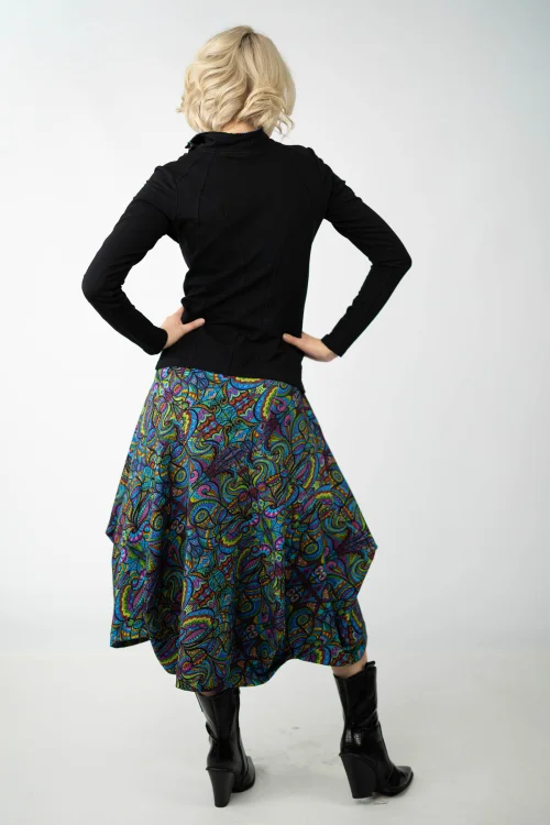 bluza czarna asymetryczna zapinana na zamek i spodnica midi origami kiesznie  kolekcja MIST marka VIPPI design   (4).jpg