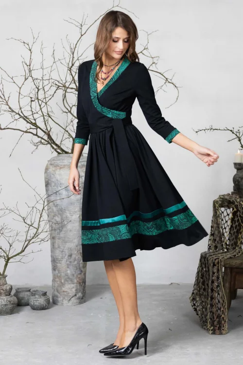 sukienka-midi-kopertowa-czarna-AZURE-vippi-design-5.jpg