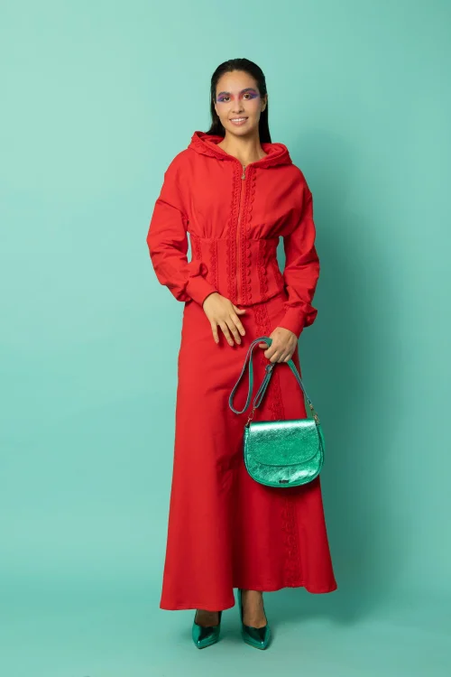 bluza gorsetowa czerwona z szydełkową koronką i spodnica długa czerwona kolekcja KGart -marka-VIPPI-design (2).jpg