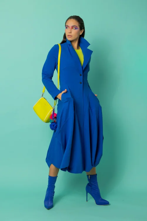 bluzka z dzianiny prążek limonkowa i spodnica mini rożowa płaszcz origami chabrowy kolekcja CRAZY BASIC marka VIPPI DESIGN  (1).jpg