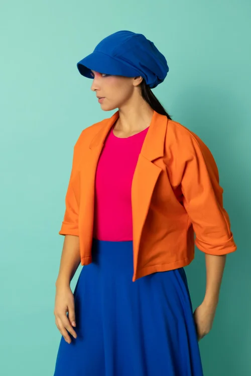 spodnica wiskozowa chabrowa z koła i  bluzka klasyczna różowa krótki rękaw żakiet luźny krótki pomarańczowy czapka z daszkiem chabrowa  kolekcja CRAZY BASIC marka VIPPI DESIGN (5).jpg