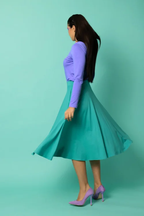 bluzka klasyczna wiskozowa lila i spodnica wiskozowa turkusowa z koła kolekcja CRAZY BASIC marka VIPPI DESIGN (4).jpg