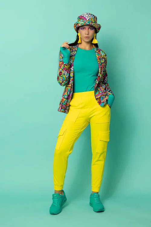 bluzka klasyczna krotki rękaw turkusowa i spodnie  bojówki żółte Kolekcja CRAZY BASIC marynarka krotka kolekcja SALVADORmarka VIPPI DESIGN (10).jpg