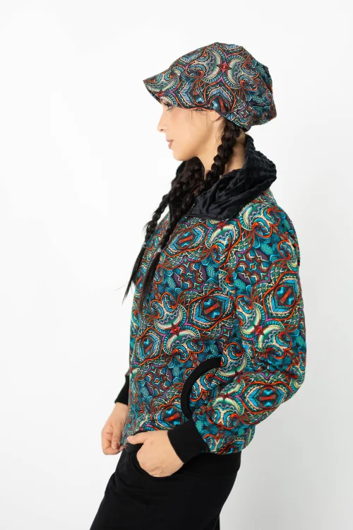 czapka z daszkiem i bluza ocieplana z golfem kolekcja INDI blue marka VIPPI DESIGN  (1).jpg
