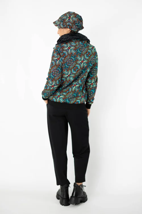 czapka z daszkiem i bluza ocieplana z golfem kolekcja INDI blue marka VIPPI DESIGN.jpg