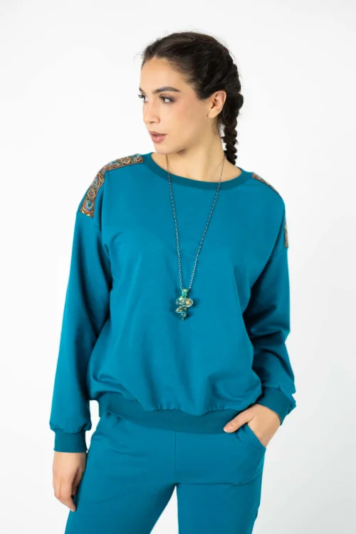 bluza  z ozdobnymi taśmami kolekcja INDI blue marka VIPPI DESIGN  (2).jpg