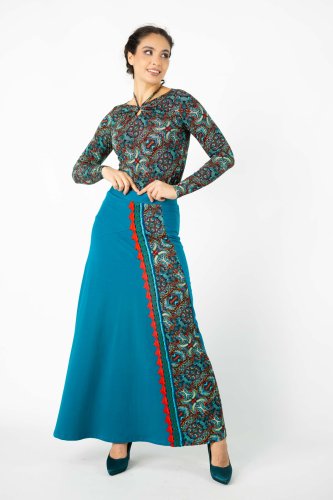 bluzka wiskozowa z wiązaniem pod szyją i spódnica długa petrolowa z szydełkową koronką  kolekcja INDI blue marka VIPPI DESIGN  (1).jpg