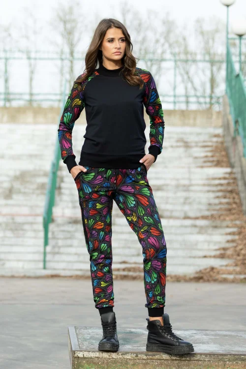 bluzka czarna reglanowa sportowa i spodnie sportowe z lampasami kolekcja WIND grey marka VIPPI DESIGN  (6).jpg