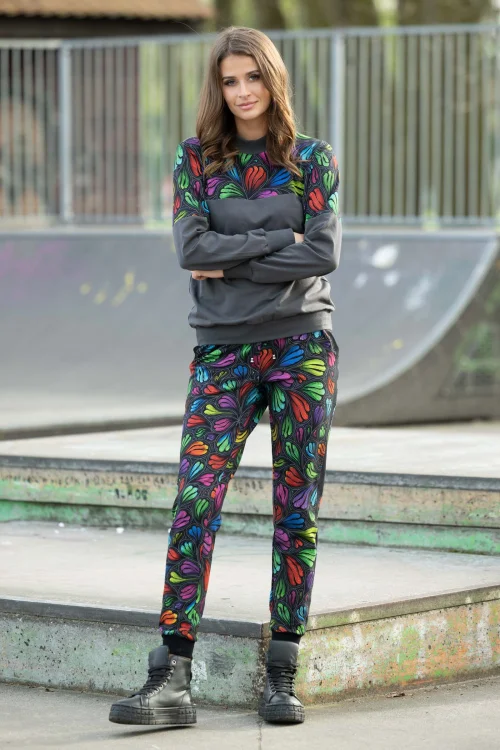 bluzka szara sportowa i spodnie sportowe z lampasami kolekcja WIND grey marka VIPPI DESIGN.jpg