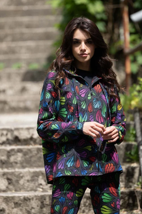 bluza lużna z kontra z tyłu kolorowa  i spodnie klasyczne kolorowe kolekcja WIND grey marka VIPPI DESIGN (6).jpg