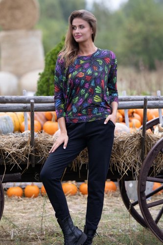 bluzka luźna wiskozowa trapezowa i spodnie czarne joggery kolekcja WIND grey marka VIPPI DESIGN.jpg