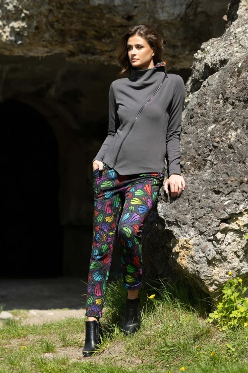 bluza szara asymetryczna i spodnie z mankietami kolekcja WIND grey marka VIPPI DESIGN (6).jpg