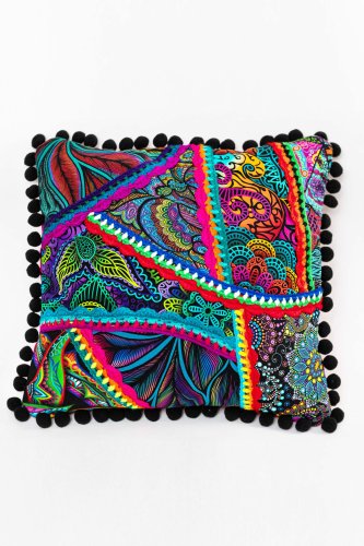 Poduszka-KGart-patchwork-marka-VIPPI-DESIGN-1.jpg