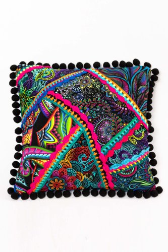 Poduszka-KGart-patchwork-marka-VIPPI-DESIGN-rozmiar-S-4.jpg