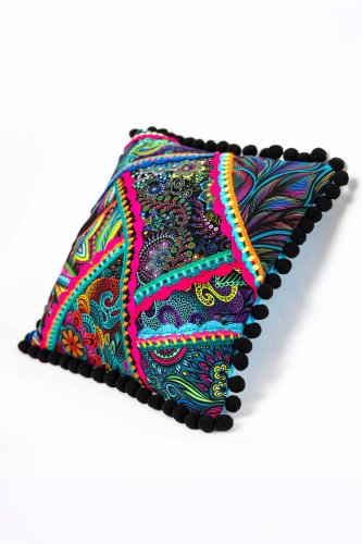 Poduszka-KGart-patchwork-marka-VIPPI-DESIGN-rozmiar-S-4c.jpg