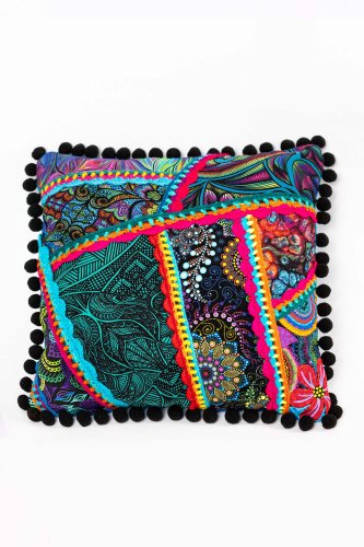 Poduszka-KGart-patchwork-marka-VIPPI-DESIGN-rozmiar-S-6.jpg
