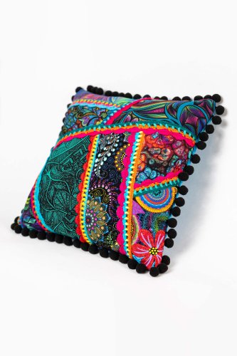 Poduszka-KGart-patchwork-marka-VIPPI-DESIGN-rozmiar-S-6a.jpg