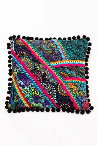Poduszka-KGart-patchwork-marka-VIPPI-DESIGN-rozmiar-S-11.jpg