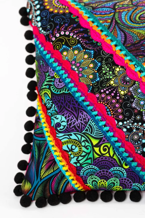 Poduszka-KGart-patchwork-marka-VIPPI-DESIGN-rozmiar-S-11c.jpg