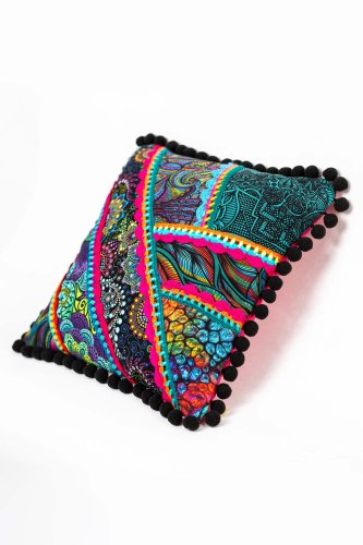 Poduszka-KGart-patchwork-marka-VIPPI-DESIGN-rozmiar-S-11d.jpg