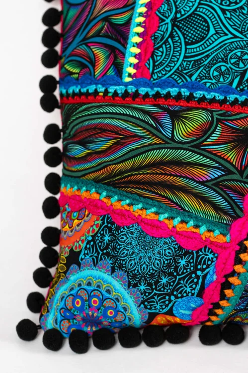 Poduszka-KGart-patchwork-marka-VIPPI-DESIGN-rozmiar-S-12a.jpg
