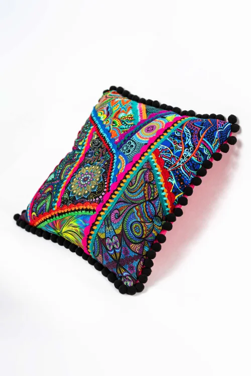 Poduszka-KGart-patchwork-marka-VIPPI-DESIGN-rozmiar-M-7c.jpg