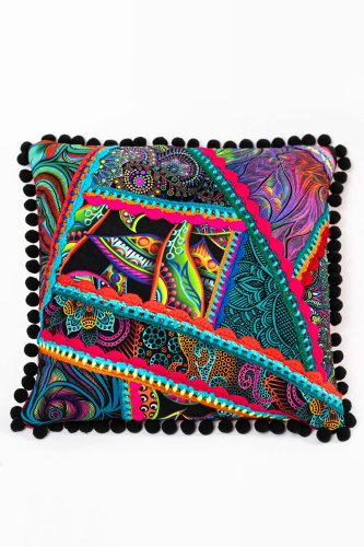 Poduszka-KGart-patchwork-marka-VIPPI-DESIGN-rozmiar-M-11.jpg