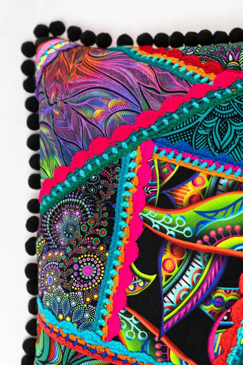 Poduszka-KGart-patchwork-marka-VIPPI-DESIGN-rozmiar-M-11a.jpg
