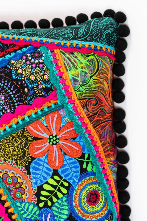 Poduszka-KGart-patchwork-marka-VIPPI-DESIGN-rozmiar-L-1b.jpg