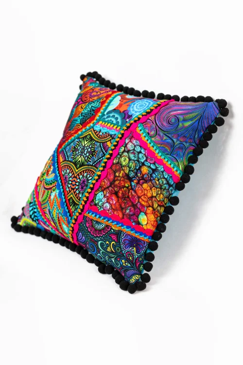 Poduszka-KGart-patchwork-marka-VIPPI-DESIGN-rozmiar-L-2c.jpg