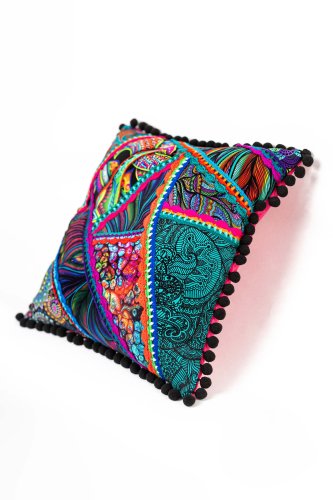 Poduszka-KGart-patchwork-marka-VIPPI-DESIGN-rozmiar-L-3c.jpg