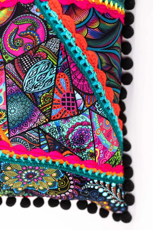 Poduszka-KGart-patchwork-marka-VIPPI-DESIGN-rozmiar-L--11b.jpg