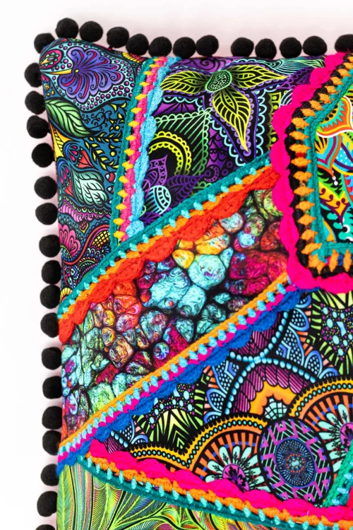 Poduszka-KGart-patchwork-marka-VIPPI-DESIGN-rozmiar-L--13a.jpg
