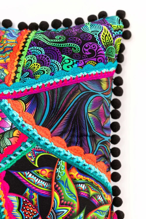 Poduszka-KGart-patchwork-marka-VIPPI-DESIGN-rozmiar-L--14a.jpg