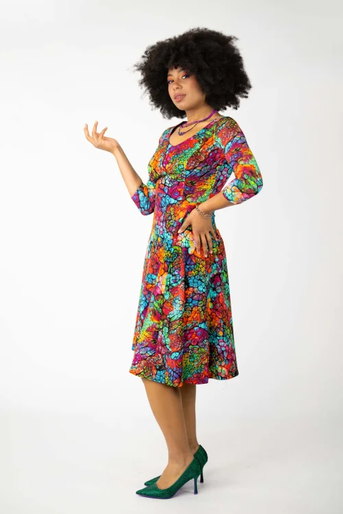 sukienka-midi-rozkloszowana,-kolekcja-SHINY-marka-VIPPI-DESIGN-4.jpg