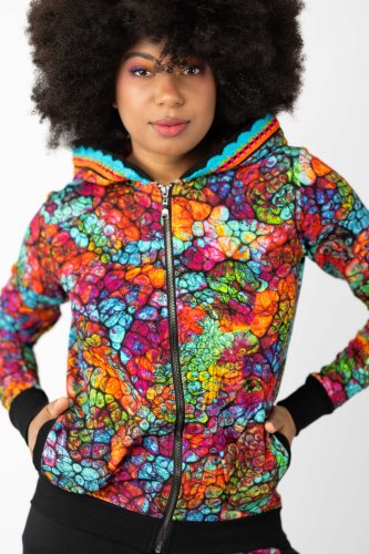 Bluza bomberka, rozpinana z kapturem i szydełkową koronką "SHINY"  INNY ODCIEŃ